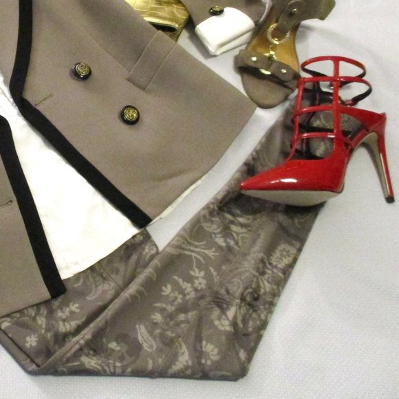 🥰 CHICO’S 0 ZENERGY PAISELY FLORAL SCROLL LEGGINGS – NWOT – 4/6 🥰 - Picture 14 of 15